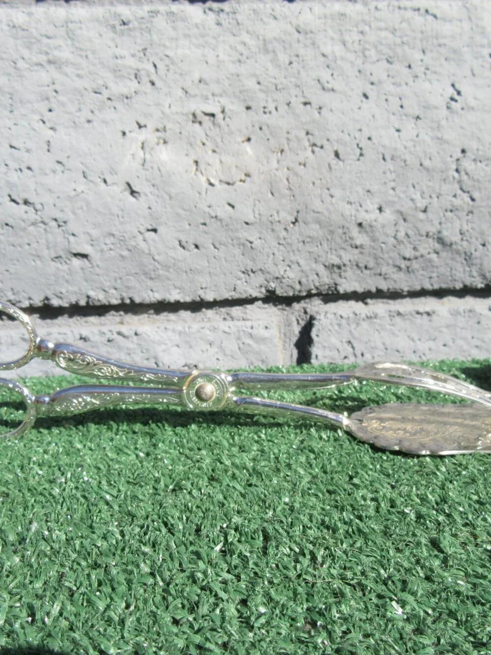 Vintage International Silver Company Silverplated Pastry Tongs E.P. Zinc Italy